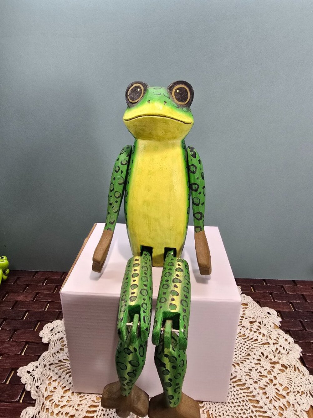 Vintage Tiger Lily Sitting Frog Jointed Wooden Hand Painted Statue